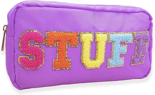 Miniatura 10 de Fablinks Bolsa de cosméticos de nylon rosa con parches de letras de chenilla
