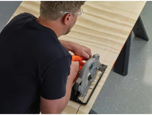 Miniatura 5 de Sierra circular Black & Decker BDECS300C, de 13 amperios con láser