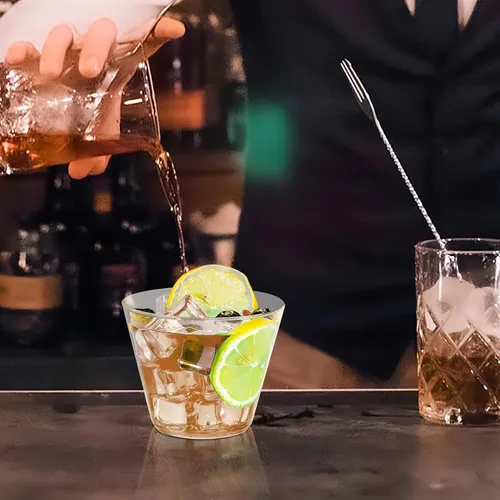 Miniatura 2 de BYSNOW Paquete de 50 vasos de plástico transparente de 9 onzas, vasos desechables de plástico duro para fiestas, copas de vino, vasos desechables