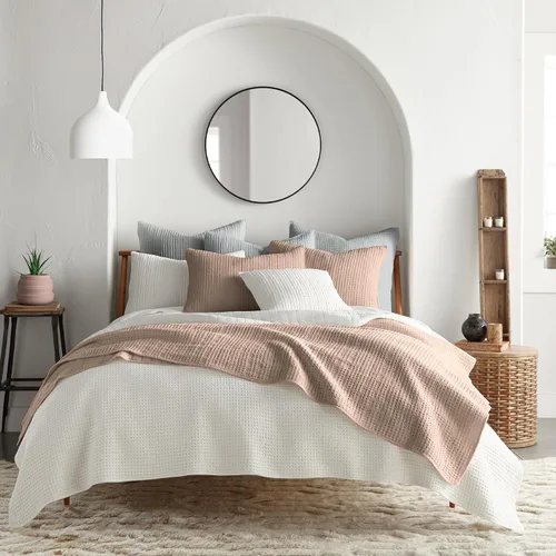 Miniatura 164 de Levtex Home Mills Waffle - Juego de colcha King (122 x 106 pulgadas) con 2 fundas de almohada (36 x 20 pulgadas) - Rubor - Juego de colcha de Blush
