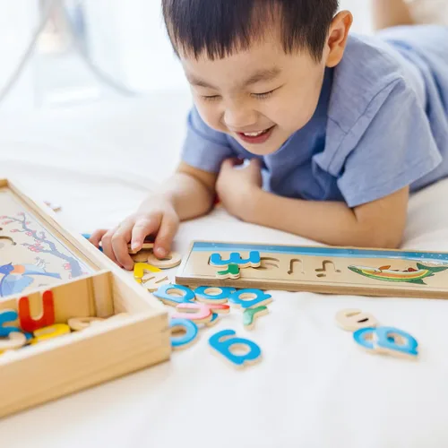 Miniatura 2 de Melissa & Doug See & Spell - Juguete educativo de madera, Versión estándar
