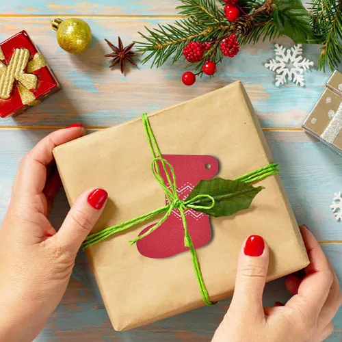 Miniatura 7 de IDATOO 32 piezas de adornos colgantes para árbol de Navidad de madera, regalo personalizado rústico de granja para árbol de Navidad en casa, ventana