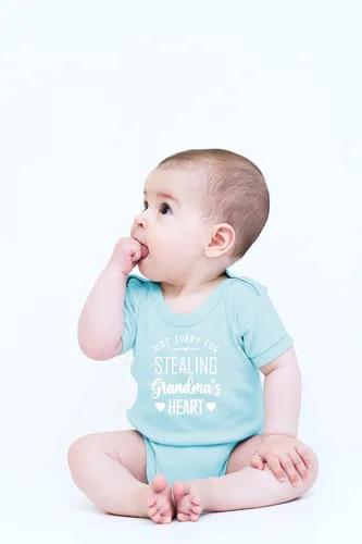 Miniatura 25 de CBTwear Not Sorry for Stealing Grandma's Heart – Ropa de bebé – Divertido body para recién nacido para niños y niñas