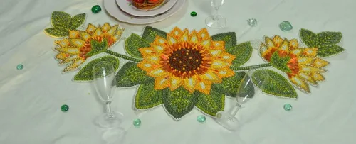 Miniatura 6 de Camino de mesa de girasol, camino de mesa con cuentas hecho a mano, adorno de mesa de diseño de 13 x 36 pulgadas