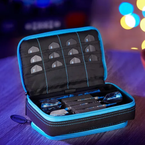 Miniatura 10 de Casemaster Plazma Plus, 3 dardos para dardos suaves y de acero con bolsillo frontal grande para dispositivos móviles, tubo de almacenamiento Franja