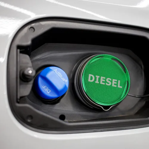 Miniatura 8 de Tapa de combustible diésel de aluminio, tapa magnética de gas de tanque de aluminio más grande actualizada para camiones RAM (2013-2019) 1500 2500