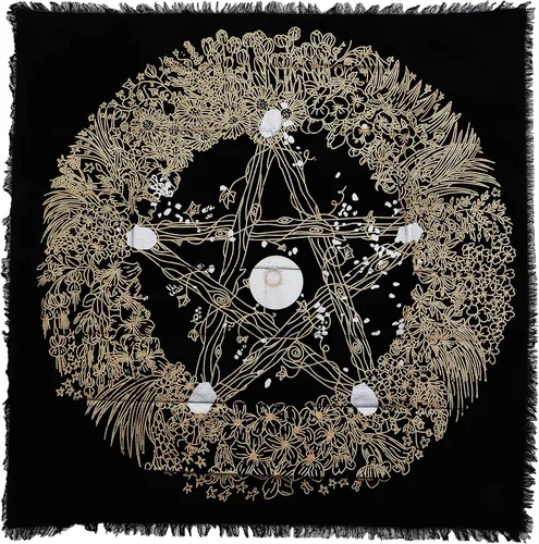 Indian Consigners Pentagrama floral Alter Cloth cubierta de altar perfecta tarot propagación brujería (17.7 x 17.7 in (18 x 18 pulgadas), dorado)