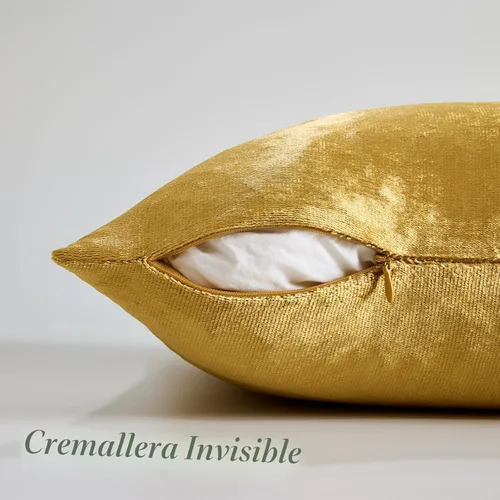 Miniatura 4 de GIGIZAZA Fundas de Almohadas Decorativas de Terciopelo Dorado, Fundas de Almohadas de 18x18 para Sofá, Sillón y Cama, Paquete de 2 Fundas de Cojines