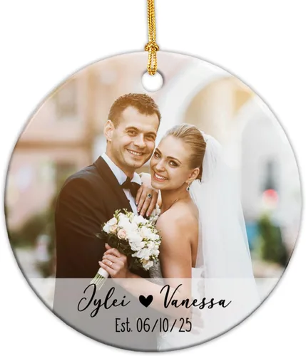Miniatura 21 de Adorno de cerámica personalizable con texto en inglés «Our First Christmas Together As Mr and Mrs 2024», adorno personalizado para parejas recién