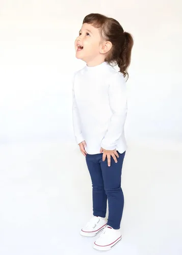 Miniatura 8 de Lilax Camiseta básica de algodón de cuello alto falso de manga larga para niña
