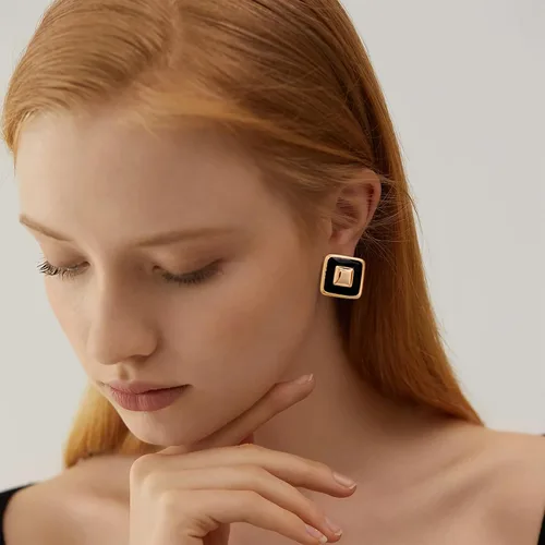 Miniatura 3 de Aretes gruesos de oro para mujer, aretes cuadrados de flor negra, aretes rojos llamativos, aretes delicados grandes retro, regalos de joyería