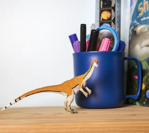Miniatura 5 de Safari Ltd. Figura de Coelophysis - Figura detallada de dinosaurio carnívoro de 7.25 pulgadas, juguete educativo para niños, niñas y niños a partir