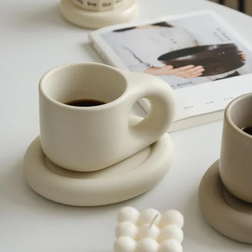 Miniatura 5 de WENSHUO Taza de Café Graciosa y Divertida, Taza y Platillo de Noveldad Linda, Crema Mate, 9 oz (Crema Mate)