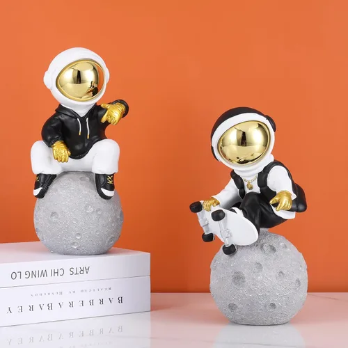 Miniatura 6 de LCCCK Figura de astronauta, escultura de astronauta en oro negro, estatua de astronauta, regalo para niños, decoración de habitación para hombres, 6