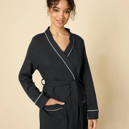 Miniatura 3 de Amazon Essentials Bata ligera de punto gofre de longitud media para mujer (disponible en tallas extragrandes)