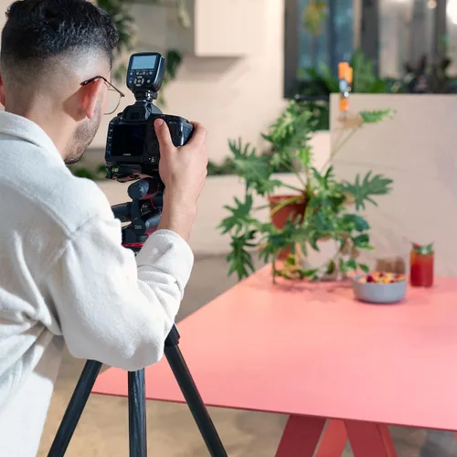 Miniatura 2 de Manfrotto Kit Trípode de 3 secciones, trípode para cámara con cabezal de 3 vías en aluminio con sistema de liberación rápida de movimiento, kit