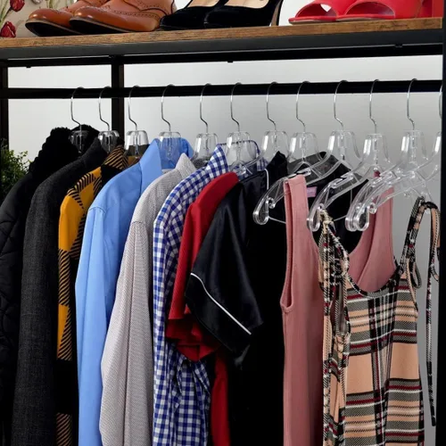 Miniatura 8 de DEILSY™ Perchas de plástico transparente, paquete de 12 perchas duraderas para la organización del armario, colgador de plástico esencial para ropa