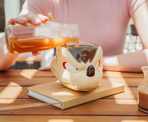 Miniatura 4 de LOONEY TUNES Wile E. Coyote - Taza de cerámica esculpida en 3D, taza de café grande para expreso, té, capacidad para 20 onzas