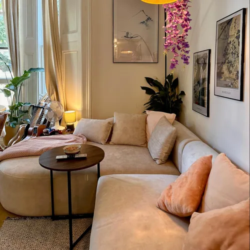 Miniatura 8 de Acanva Sofá de terciopelo moderno de lujo con respaldo curvado ajustado, estilo minimalista, sofá cómodo para sala de estar, apartamento, seccional