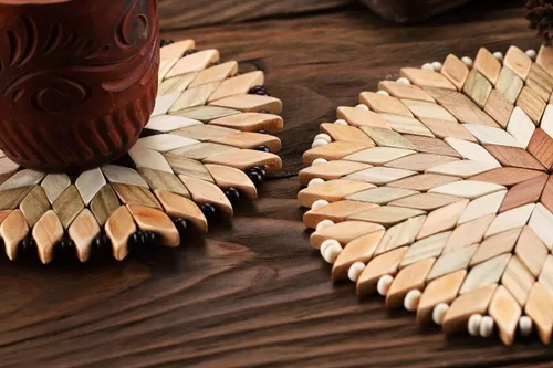 Miniatura 7 de Ukraine - Juego de 2 salvamanteles grandes de madera hechos a mano para platos calientes, diámetro de 9 y 7 pulgadas, posavasos grandes