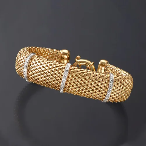Miniatura 3 de Ross-Simons Pulsera italiana de malla con barra de diamantes de .15 quilates en plata de ley de 2 tonos