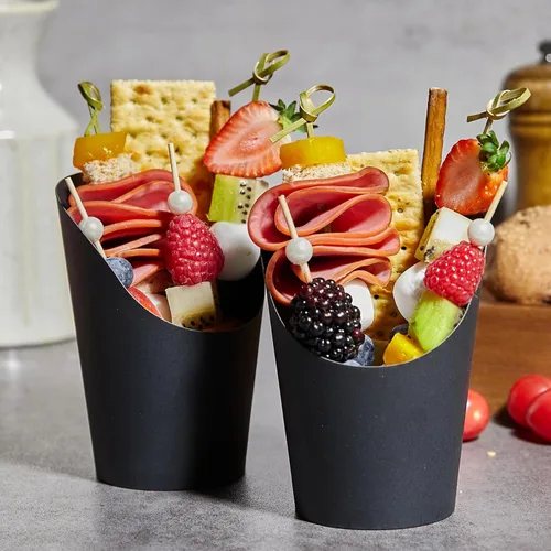 Miniatura 6 de Ocmoiy Tazas de Charcutería con Palillos y Bolsas, Negras Desechables de Papel Kraft de 14 oz, Tazas de Aperitivo Individuales para Fiestas