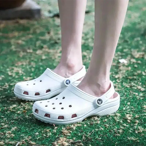 Miniatura 2 de Crocs Zuecos clásicos unisex para adultos con teñido anudado marmoleado, Blanco