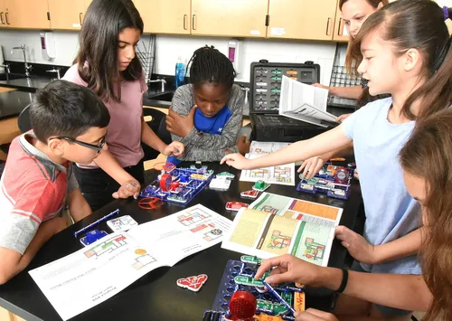 Miniatura 3 de Snap Circuits - Programa de formación electrónica para estudiantes SC-100