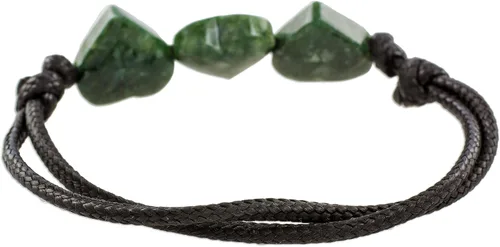 Miniatura 4 de NOVICA Pulsera con colgante de jade hecha a mano con corazón de Guatemala de algodón 'Maya Love in Green', Sin gemas. jade