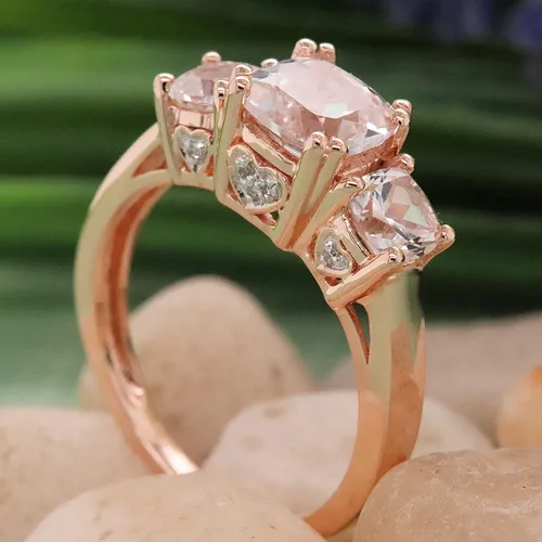 Miniatura 4 de Dazzlingrock Collection Anillo de boda de 3 piedras preciosas creadas en el centro de cojín de 0.04 quilates y diamante blanco natural redondo