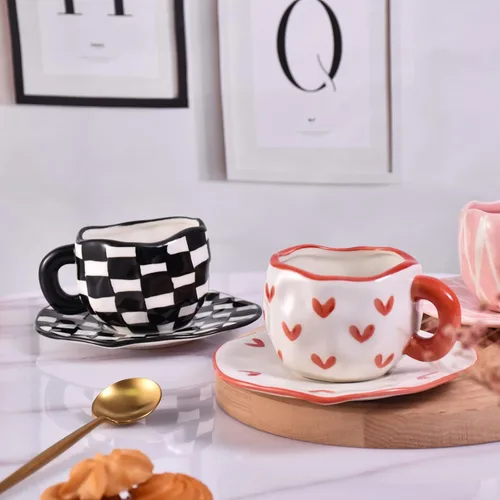 Miniatura 8 de Koythin - Taza de café de cerámica, taza de diseño a cuadros negros y blancos con platillo para oficina y hogar, apta para lavavajillas