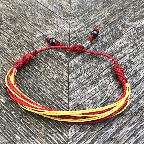 Miniatura 2 de Rumi Sumaq Pulseras de Orgullo y Bandera del País con Atadura de Tirón — Pulseras Macramé Trenzadas a Mano, Nudo de Pescado y Trenzadas Ajustables