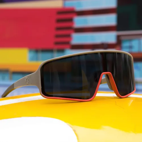 Miniatura 36 de MAXJULI Gafas de sol polarizadas para niños de 6 a 14 años, para deportes de béisbol al aire libre, ciclismo, protección UV400, 7705