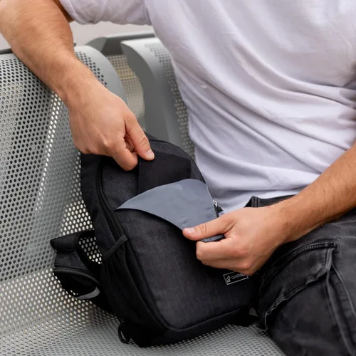 Miniatura 5 de Carrywell Mochila cruzada (no fabricada en China), mochila pequeña para viajes, senderismo, bolsa de pecho antirrobo, ligera Negro