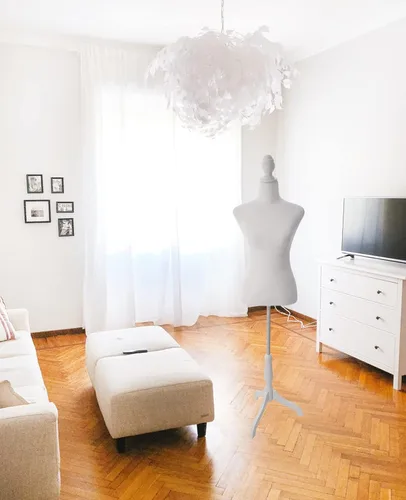 Miniatura 5 de Maniquí femenino con torso de vestido con soporte de trípode de madera, altura ajustable de 55 a 67 pulgadas, cuerpo de maniquí para costura