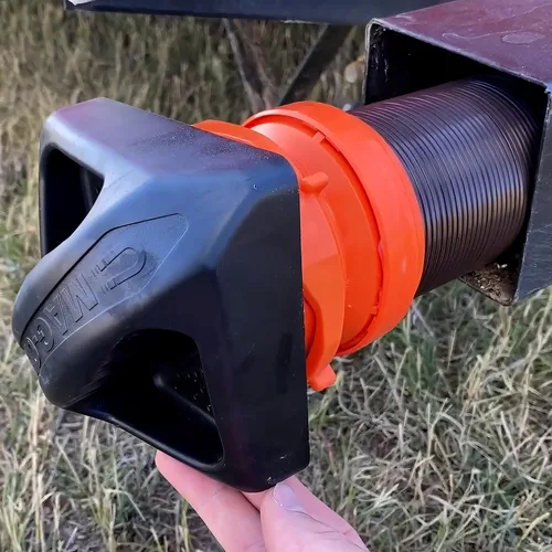 Miniatura 4 de Camco 40310, Tapa de parachoques magnética para RV Cuenta con imanes de neodimio resistentes, pequeños orificios de ventilación de aire, e incluye