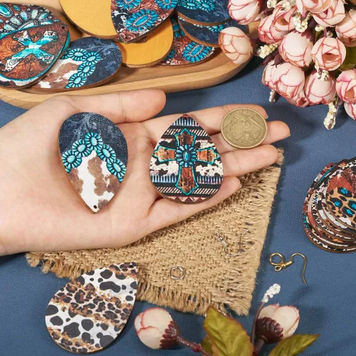 Miniatura 6 de KISSITTY Kit de fabricación de aretes de madera, 36 piezas de lágrima con cruz de vaca y leopardo, dijes de madera impresos con 80 ganchos