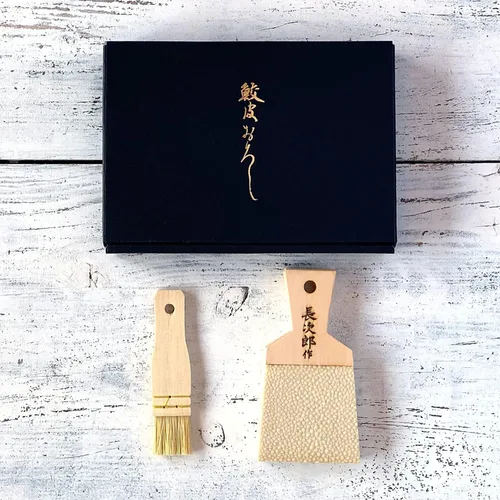 Miniatura 2 de Wasabi Ginger Japanease Rallador Chojiro Medio Práctico Juego de Cepillos, Caja de Regalo