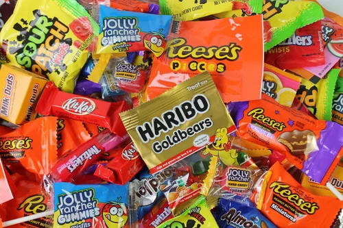 Miniatura 2 de Paquete variado de chocolates y dulces, 2 libras, surtido de dulces de chocolate a granel, bolsa de caramelos a granel CandyMix, caramelos