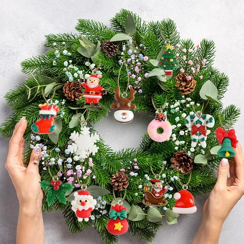 Miniatura 6 de 42 piezas de mini adornos de Navidad, árbol de Navidad de resina en miniatura para decoración de mini árbol de Navidad, juego de adornos decorativos