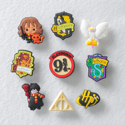 Miniatura 6 de GZLSXCL Lote de 25 pines de Harry para zapatos, dibujos animados geniales para sandalias de cocodrilo y decoración de zapatos, Cloruro