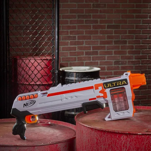 Miniatura 7 de Nerf Ultra Three Blaster, acción de bomba, clip interno de 8 dardos, 8 dardos Ultra, compatible solo con dardos Ultra