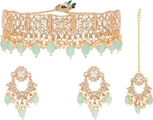 Efulgenz Antique Gold Tone Choker Necklace Maangtikka and Earrings Set Indian Jewelry Sets for Women Indian Bridal Sets Ethnic Faux Kundan Crystal