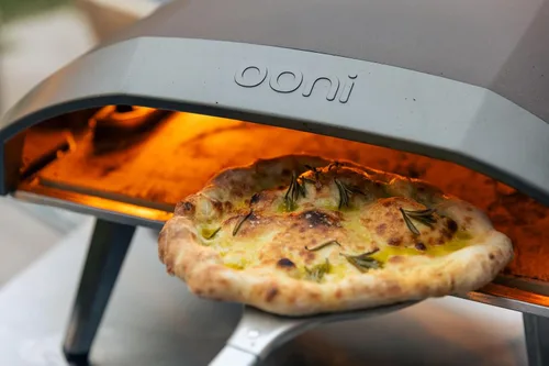 Miniatura 7 de ooni Pala Giratoria para Pizza - Pala para Pizza Perforada de Aluminio de 7 Pulgadas, Volteador de Pizza de Metal Ligero con Mango Largo
