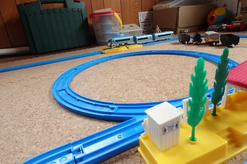 Miniatura 6 de Pla-rail ¡Comienza a construir pla-riel! Juego de rieles básicos.