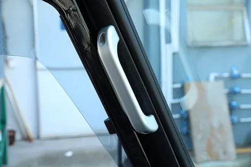 Miniatura 4 de Manija de agarre de puerta interior Aleación de aluminio para Land Rover Defender 90 110 Interior A-Pillar Handle Car Accesorios (Plata)