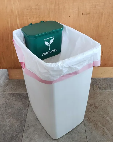 Miniatura 2 de Pequeño contenedor de compost verde para colgar en el contenedor de basura de cocina