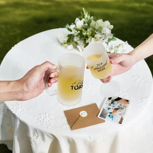 Miniatura 5 de AW BRIDAL Regalos de boda para parejas 2026, regalo de compromiso para él y ella, juego de copas de champán y tazas de cerveza de vidrio esmerilado