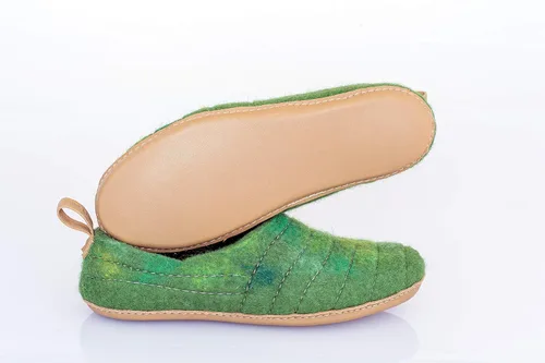 Miniatura 2 de Handcrafted Felted Wool Clogs for Women Boiled Wool House Slippers