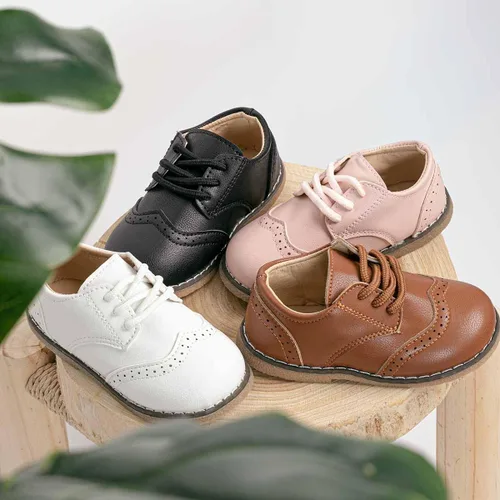 Miniatura 8 de KIDSUN Zapatos de vestir para niño y niña, cómodos zapatos Oxford con cordones para uniforme escolar, mocasines planos (bebé/niño pequeño) E-negro